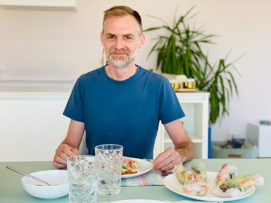 Peter maakt vegan summer rolls Peter maakt vegan summer rolls